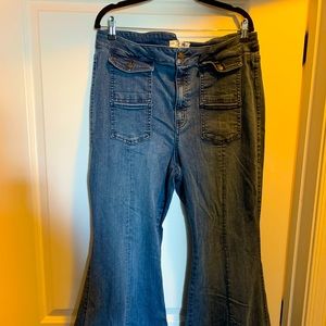 Free People Curve Bell Bottom Jeans Sz 34